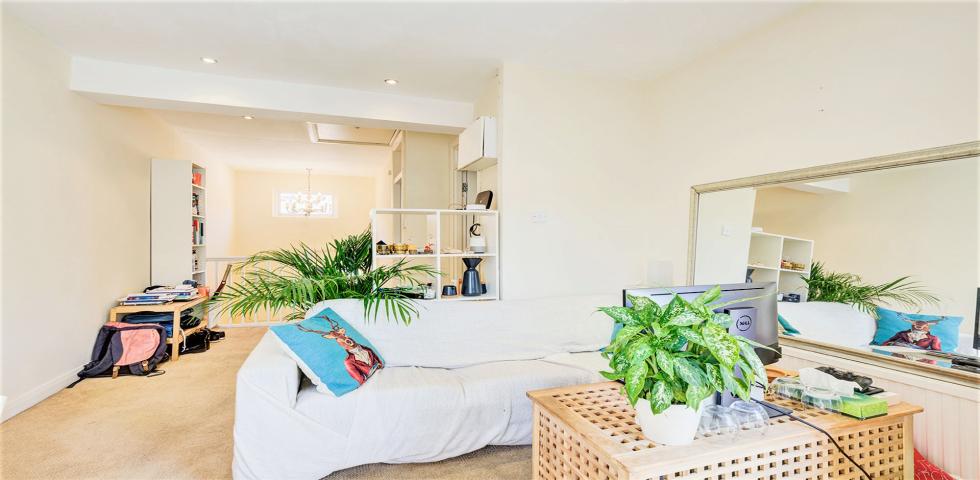 			2 Bedroom, 1 bath, 1 reception Flat			 Gascony Avenue, West Hampstead